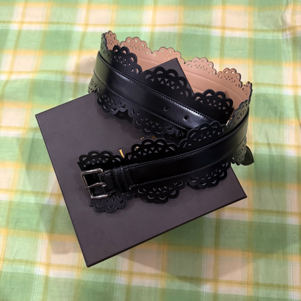 Alaïa Black Scalloped Laser-Cut Leather Waist Belt